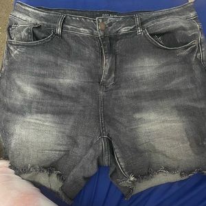 Black Judy blue Jean shorts